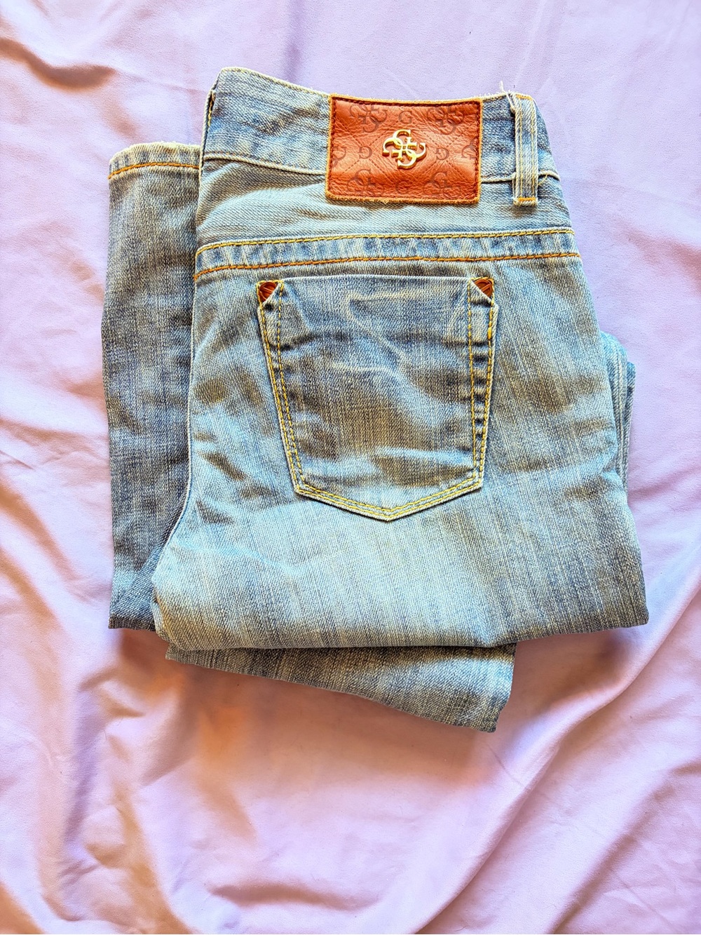 GUESS Light Wash Denim Jeans with Leather Logo Patch